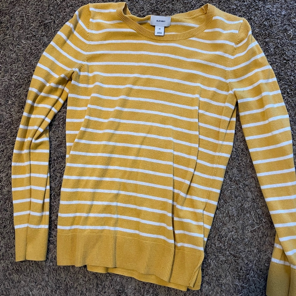Old Navy Women's Yellow and White Striped Crew Neck Sweater